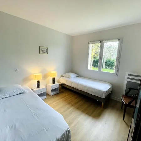 펜션 Charmante Maison Familiale Proche Mer, Aralia 헤르망빌쉬르메르